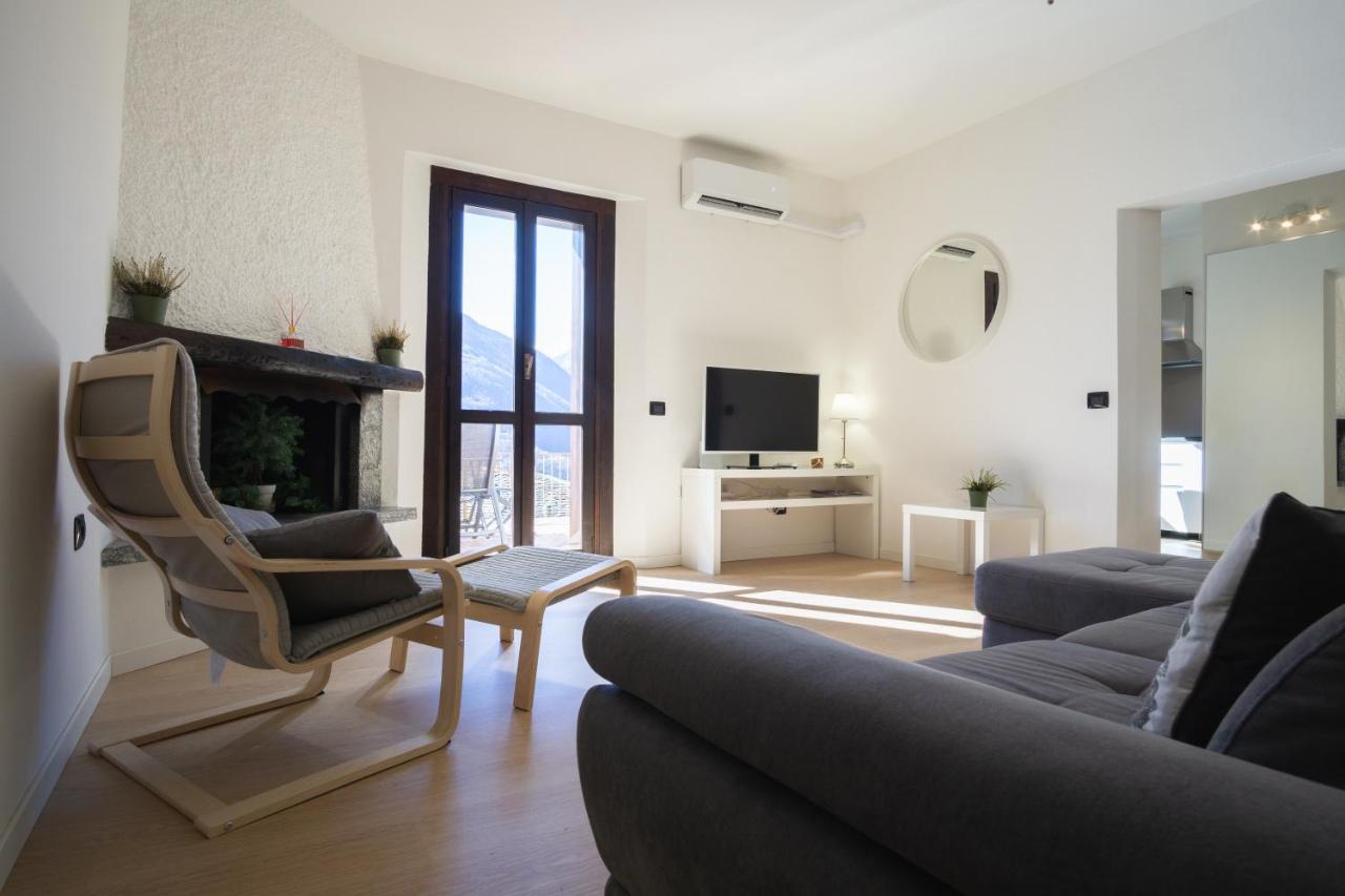 Panoramic Apartment Italian Alps Valtellina Near Sondrio, Tirano Poggiridenti Eksteriør bilde